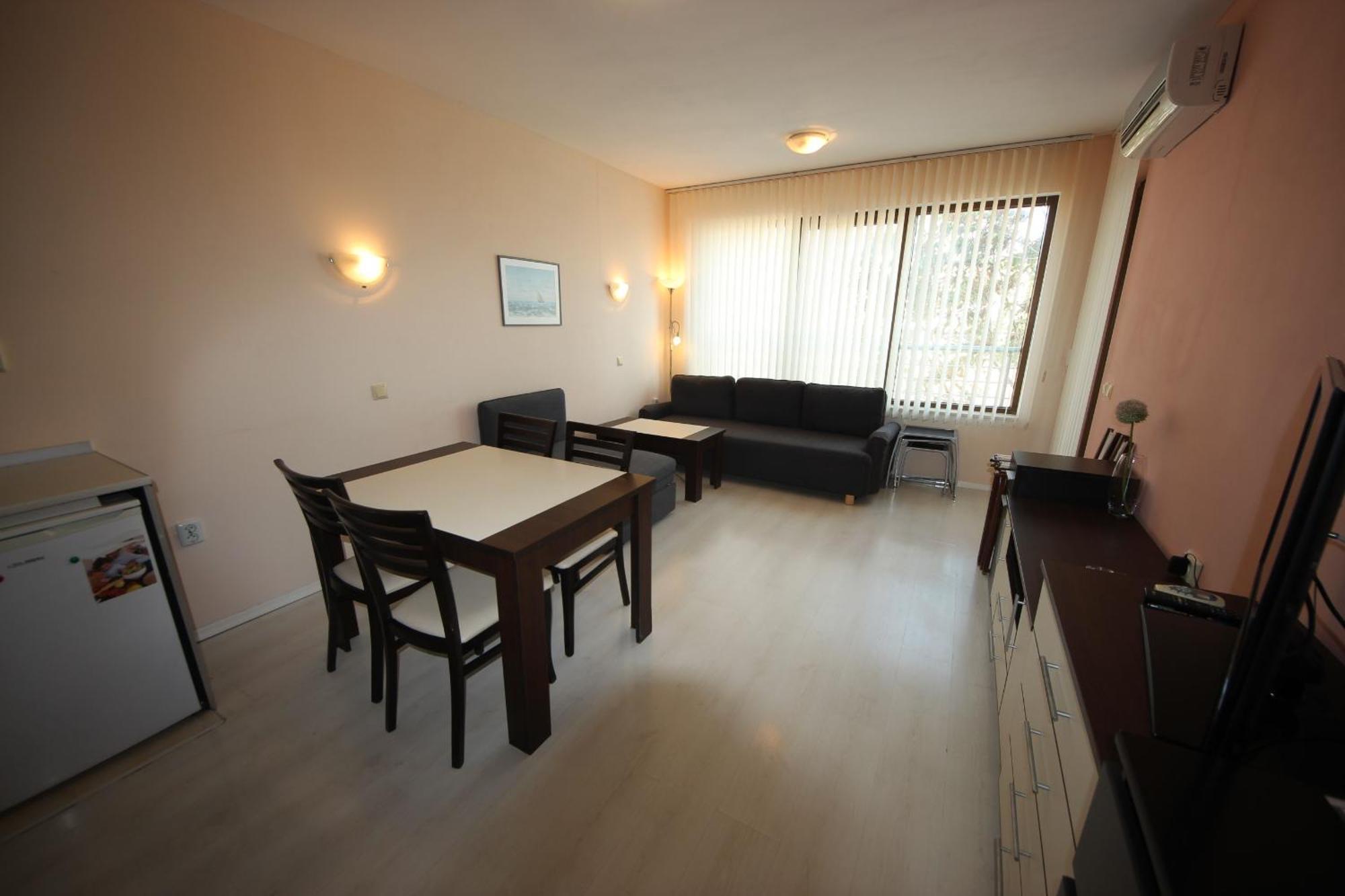 Menada Horyzont Apartments Sozopol Bilik gambar